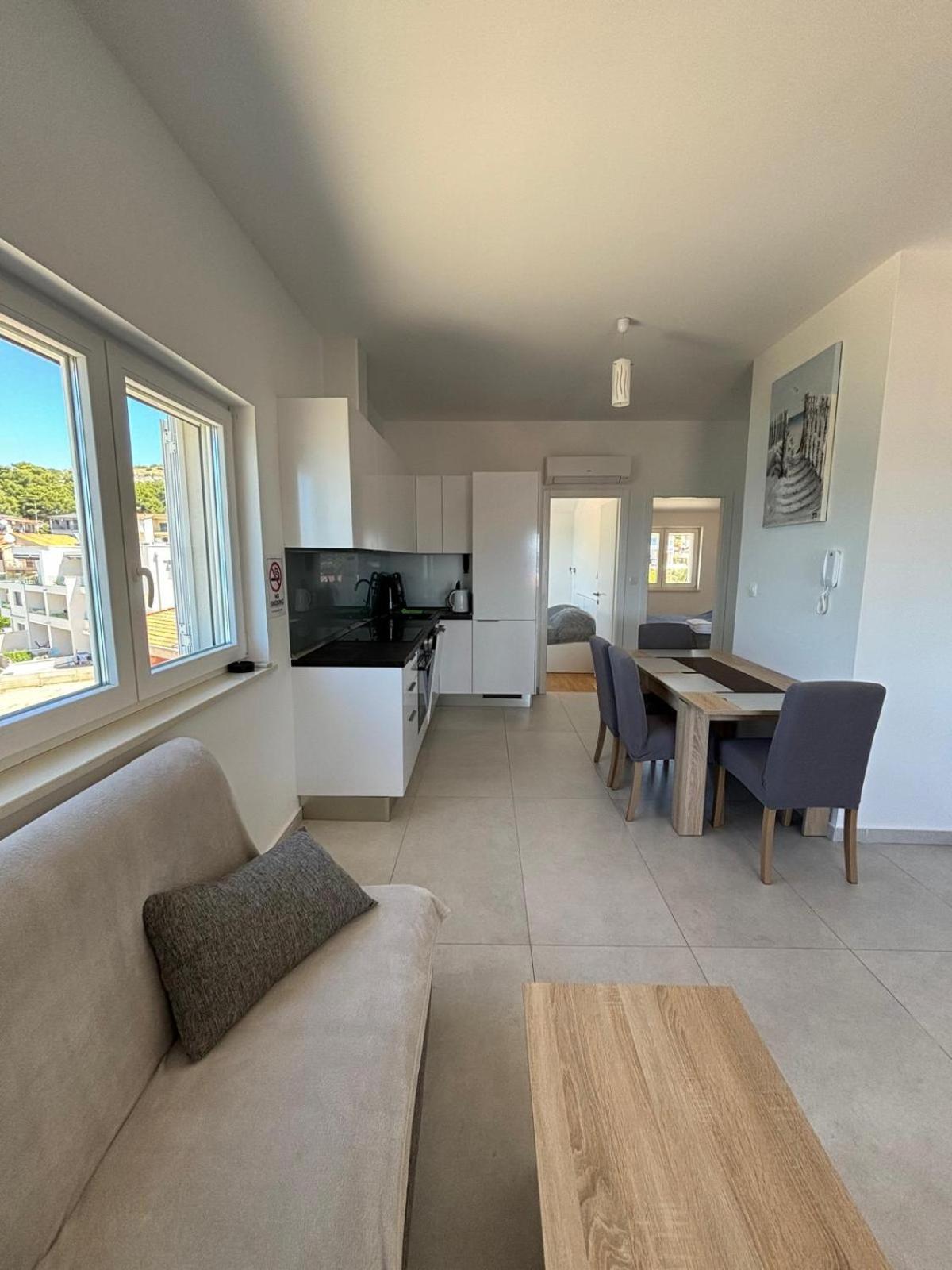 Sea View Apartments 자보리치 외부 사진
